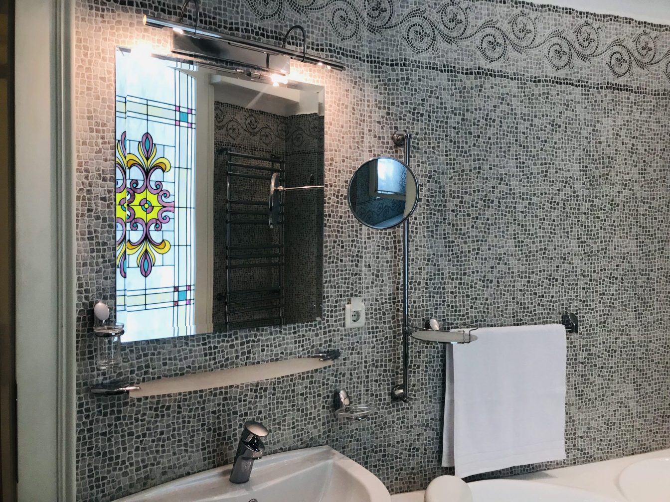 Central Belgrade apartments beautiful bathroom