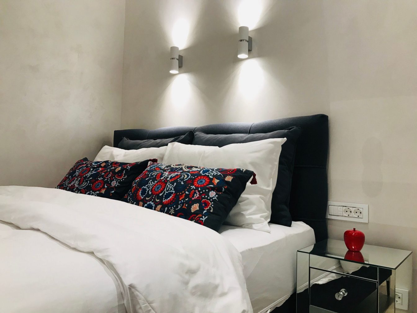 LIRRA lux apartment