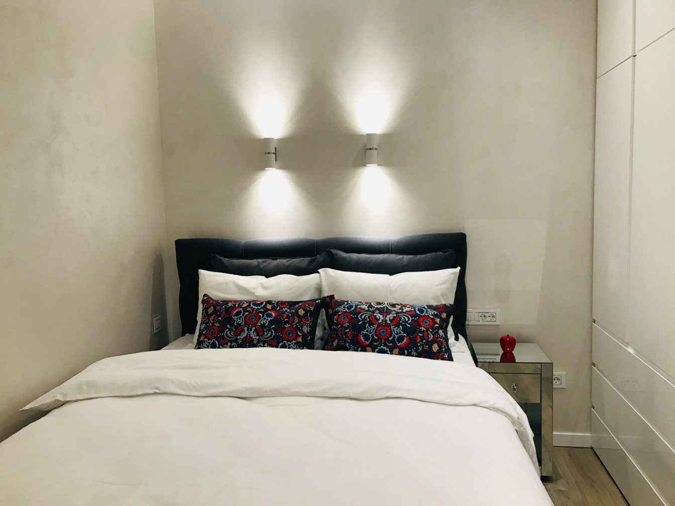 LIRRA lux apartment